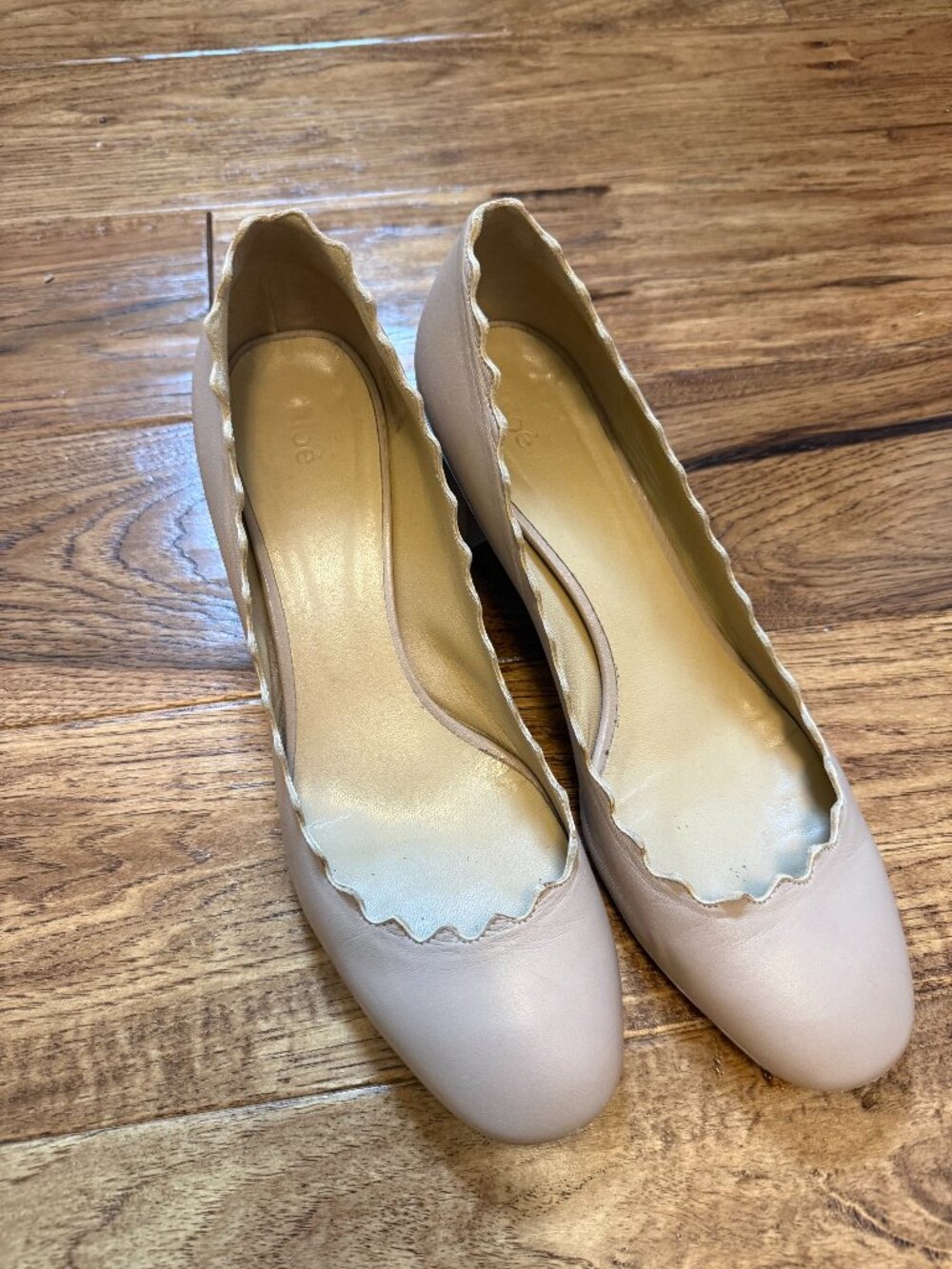 Chloé Leather Scalloped Accent Pumps in Neutrals/ Nude, Women's IT 40 | 10